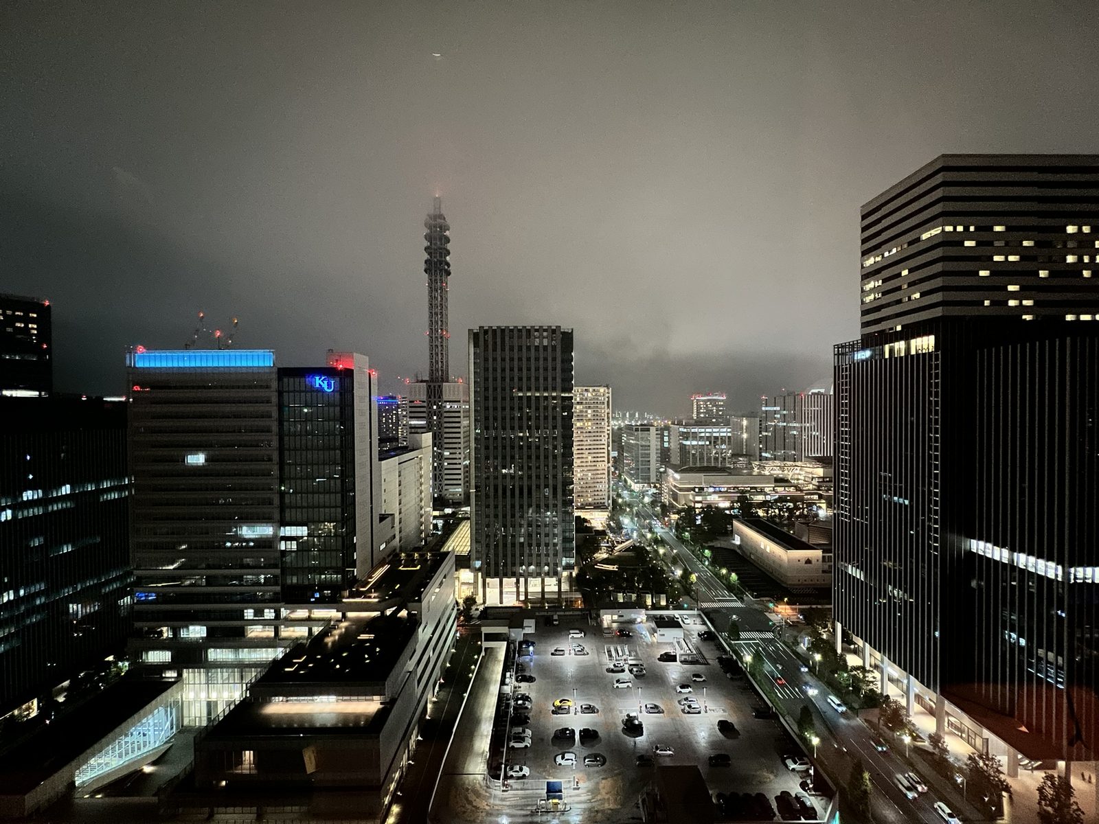 クラブラウンジから見た横浜の夜景